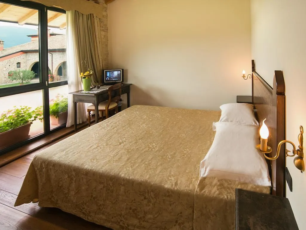 Vakantieboerderij Tenuta La Presa Caprino Veronese Italië